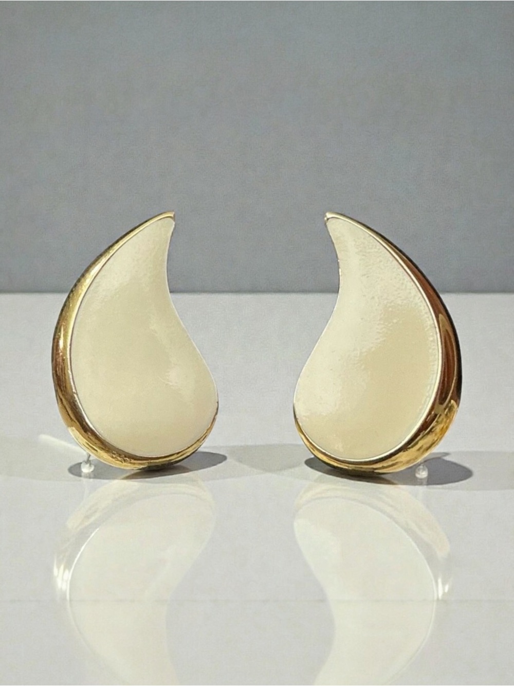Monet Gold Tone & Cream Colored Teardrop Clip On Earrings